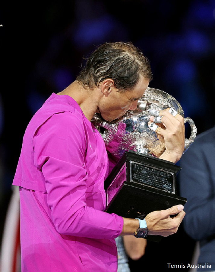 Rafa with the Trophy