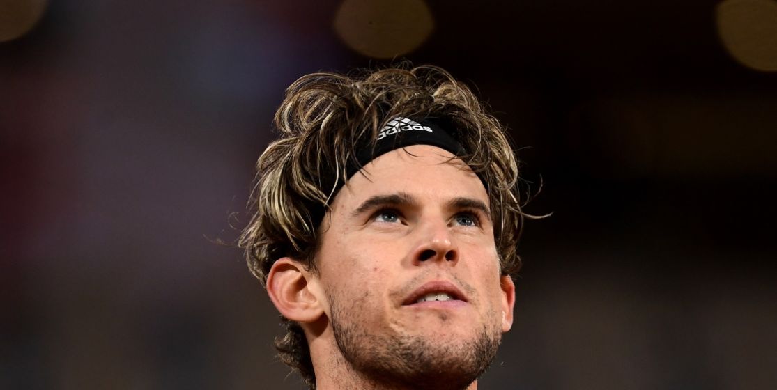Dominic Thiem sort la tête du trou